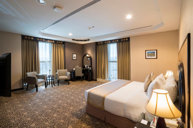 Awaliv International Hotel