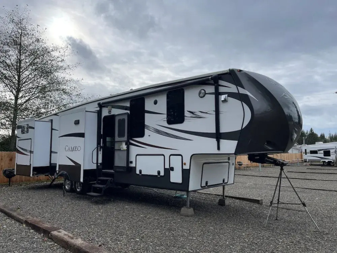Far West RV Park and Cabins