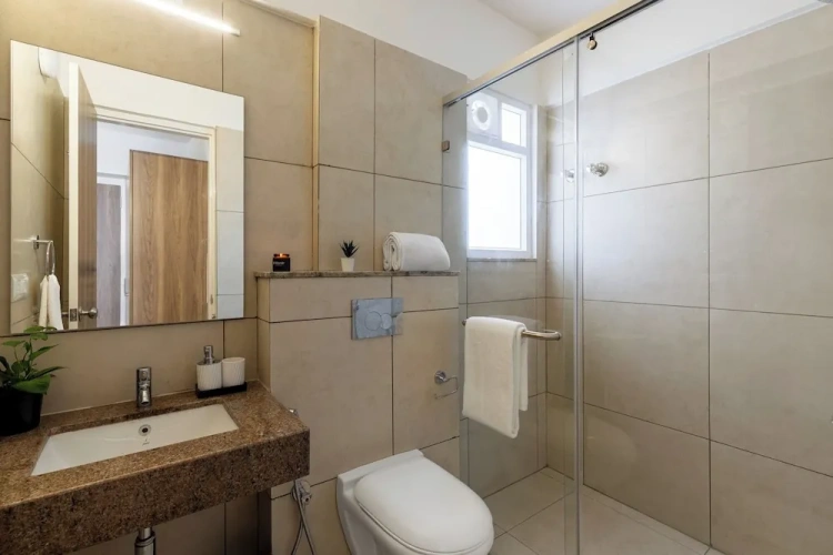 Standard Double room with city view