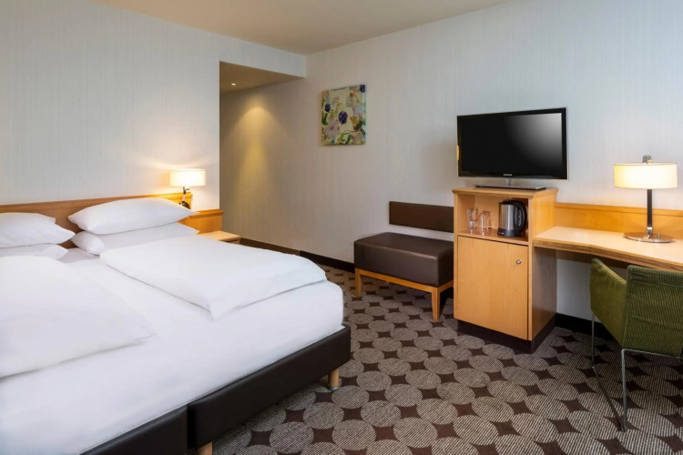 Mövenpick Hotel Nuernberg Airport