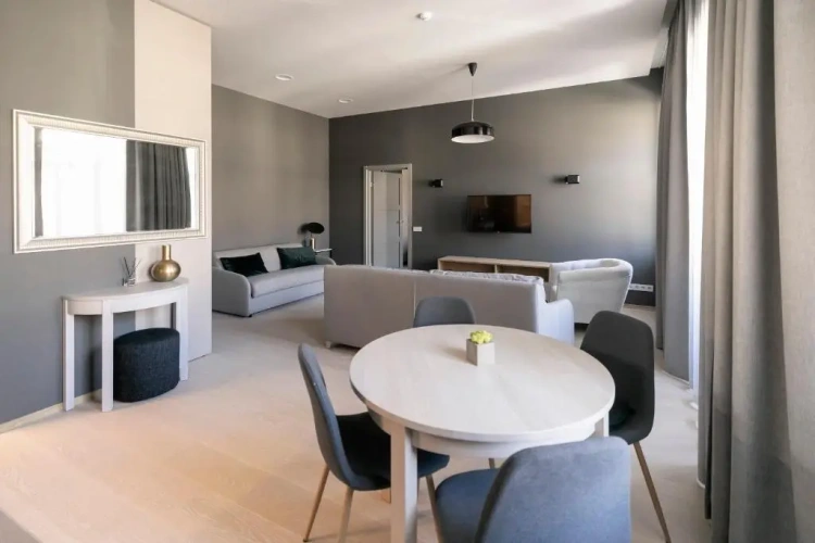 Apartment with balcony