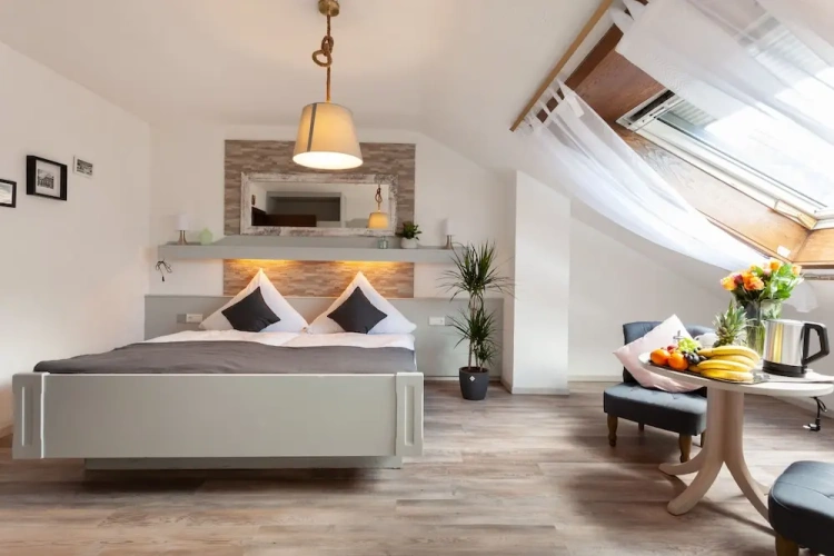 Standard Double room with balcony and with mountain view