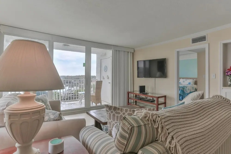 Dolphin Point 402c