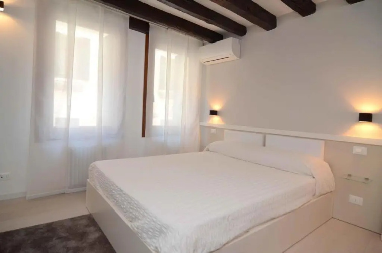 B&B Fortuny