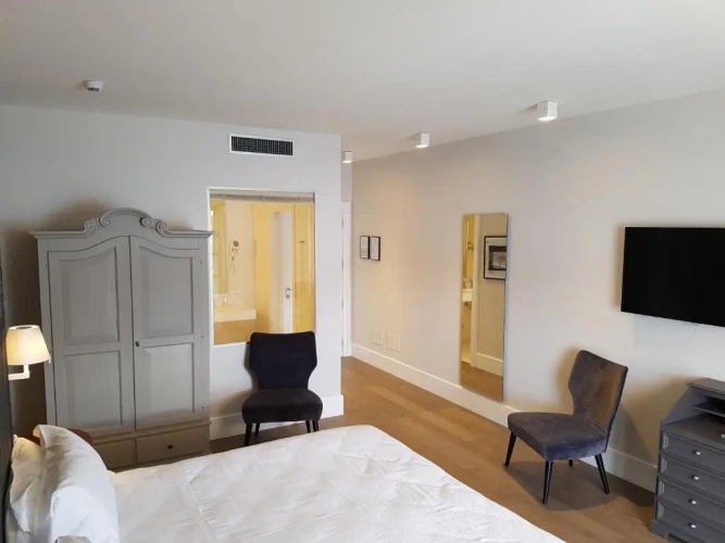 Junior Suite with lake view