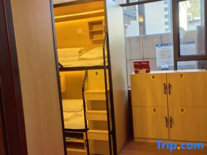 Bed in Dorm (male dorm)