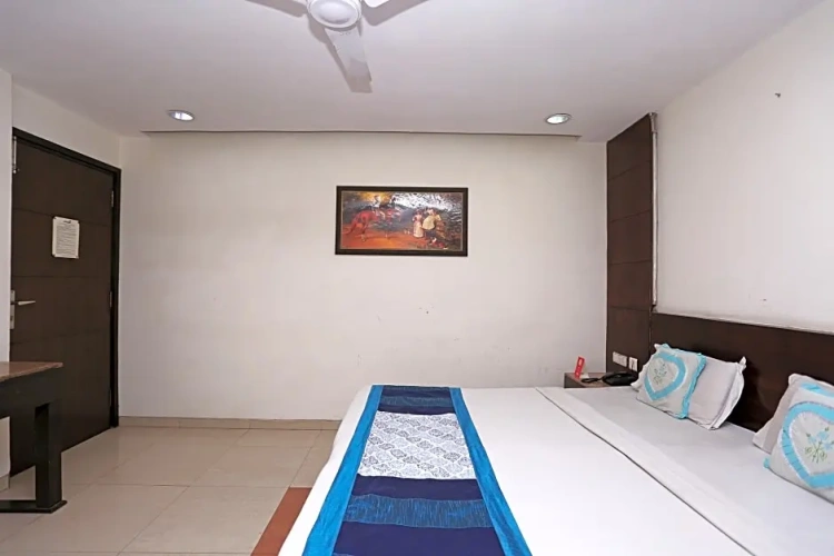 Classic Triple room