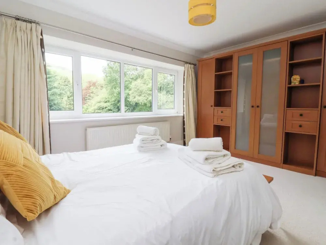 Raincliffe Manor