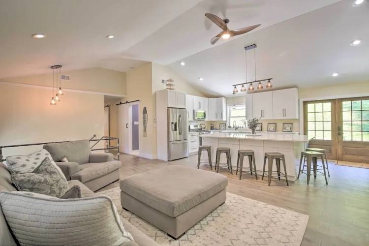 3 Bedrooms Cottage