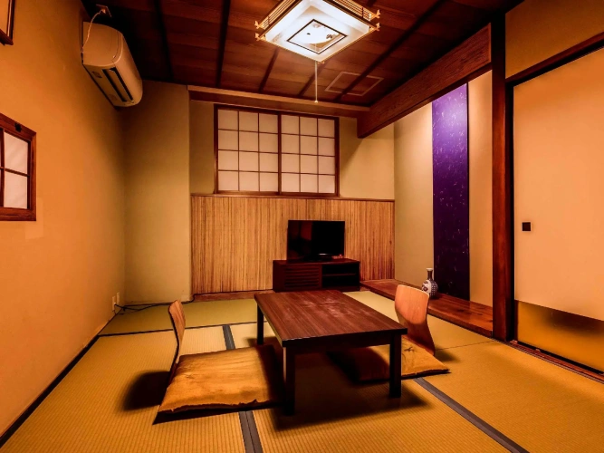 Standard Triple room