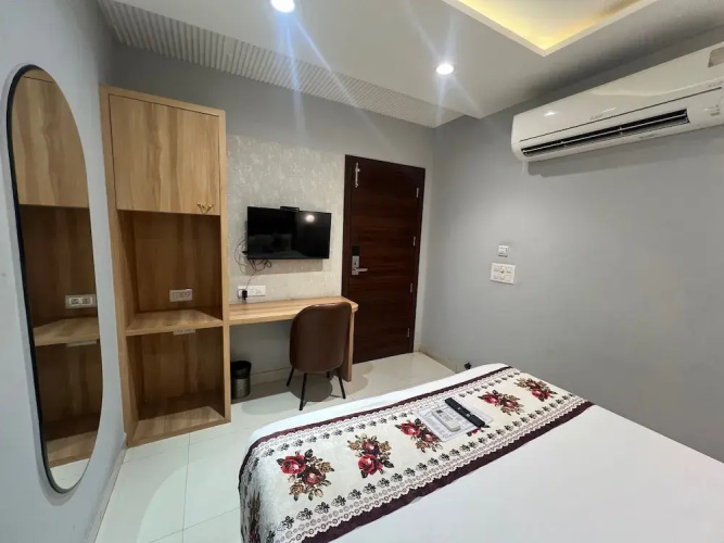 Narison Hotel By Divud Ecom