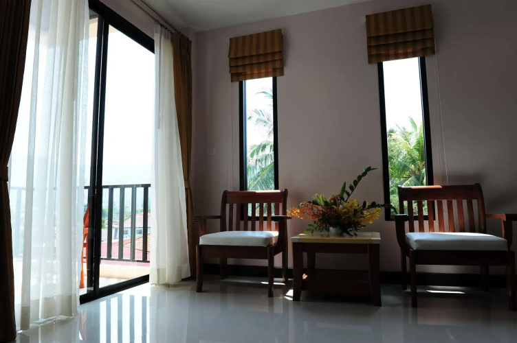 Ice Kamala Beach Hotel