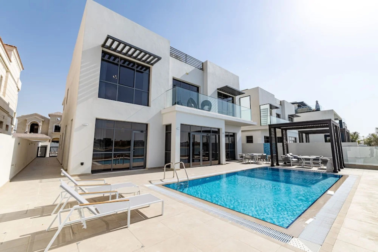 5Bed Villa-A Beach and Private Pool Palm