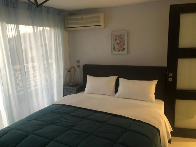 Kritis Apartment