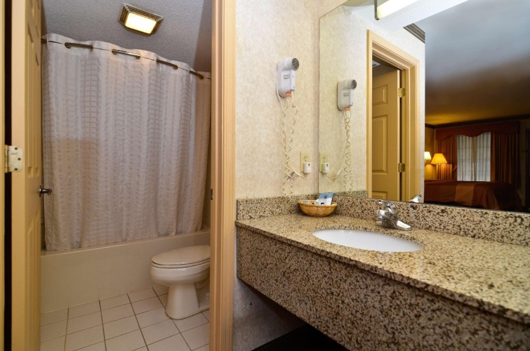 Quadruple Suite