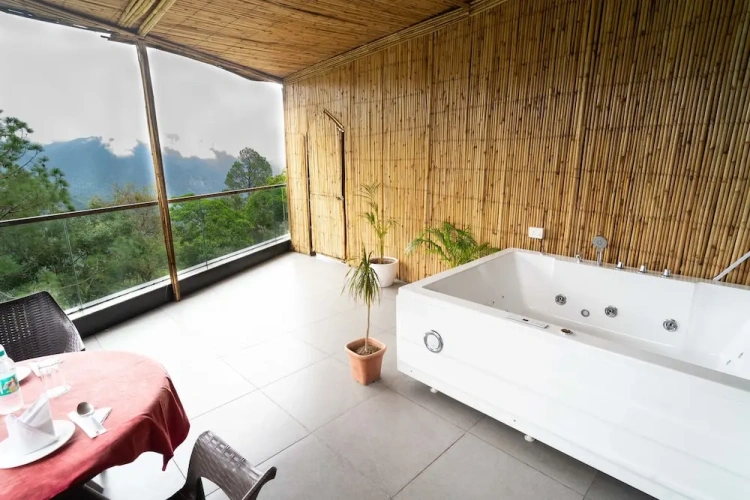 Standard room with balcony