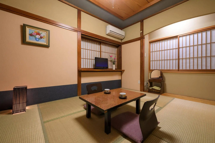 Bansuitei Ikoiso Ryokan