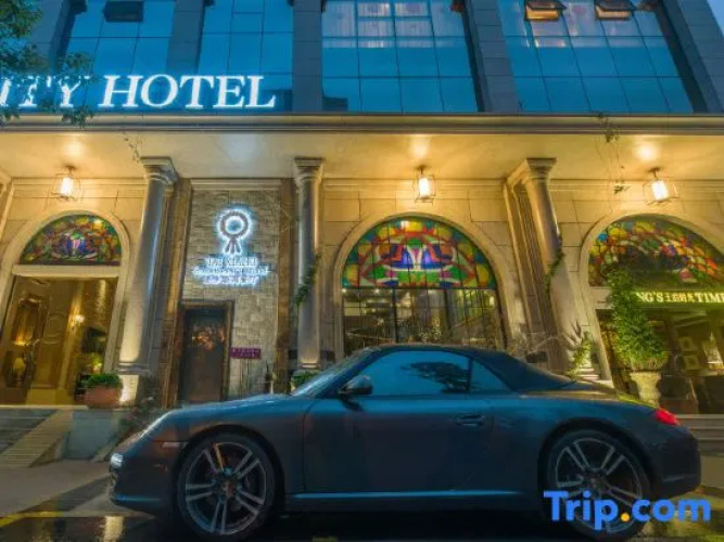 Cannes City Hotel