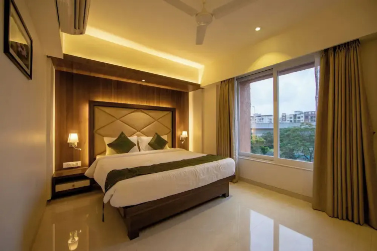 Hotel Laxvas- The Business Hotel