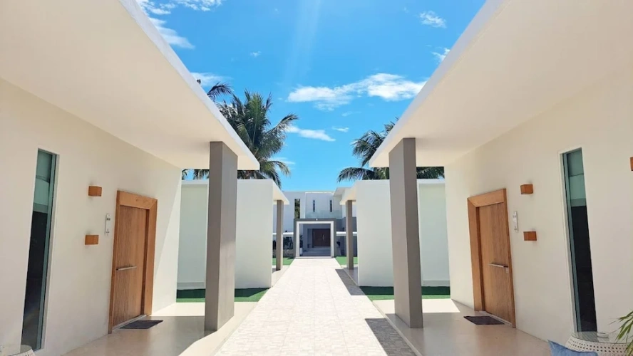 6 Bedrooms Luxury Double Villa beachfront