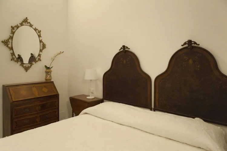 Demetra Rooms