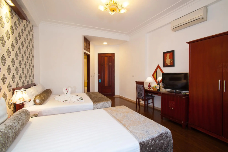 Luxury Hotel