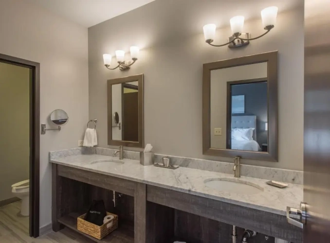 Deluxe Double Suite