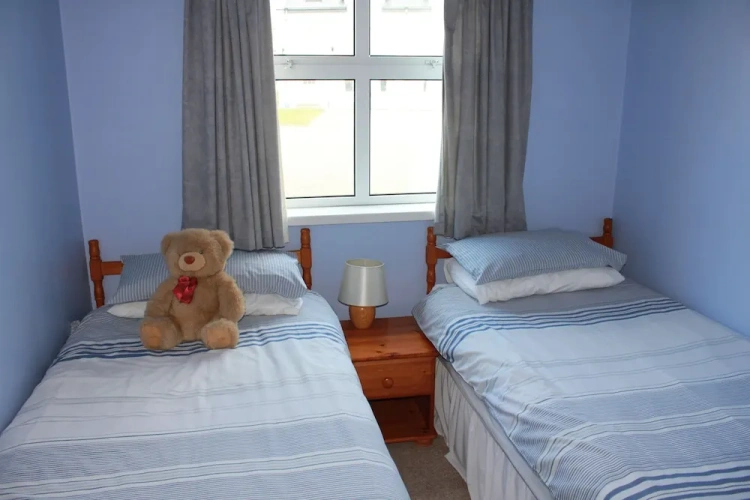 3 Bedrooms Cottage