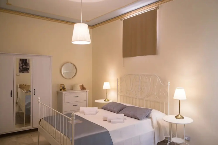Casa Siciliana da 16 a 18