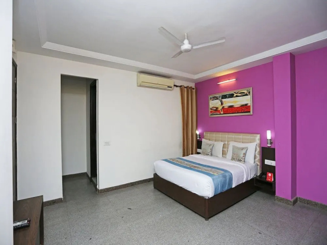 OYO 8536 Azad Square