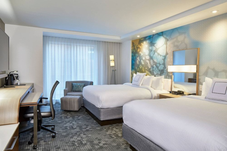 Courtyard by Marriott Baltimore Downtown/McHenry Row
