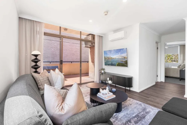 Camperdown Cozy Corner 6