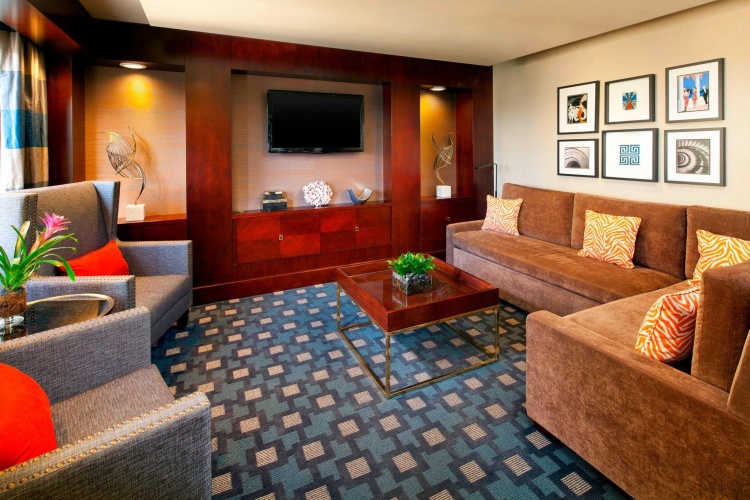 Standard Quadruple Club room