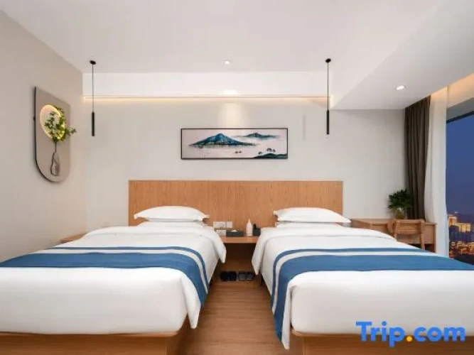 Standard Twin room with panoramic view