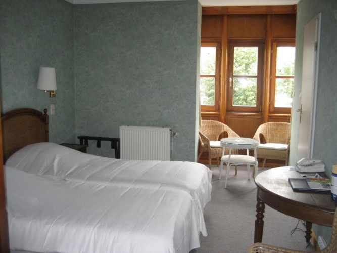 Standard Double room with river view