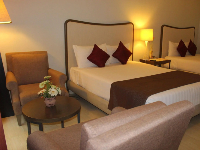 La Mirada Hotel