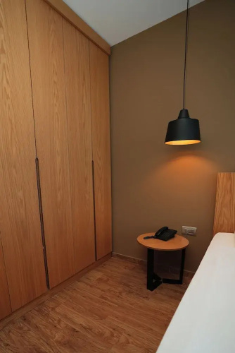 Alvin Comfort Hotel