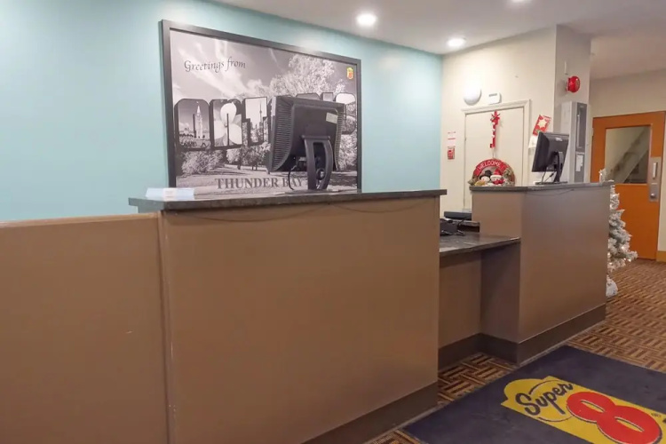 Super 8 by Wyndham Thunder Bay photo 11