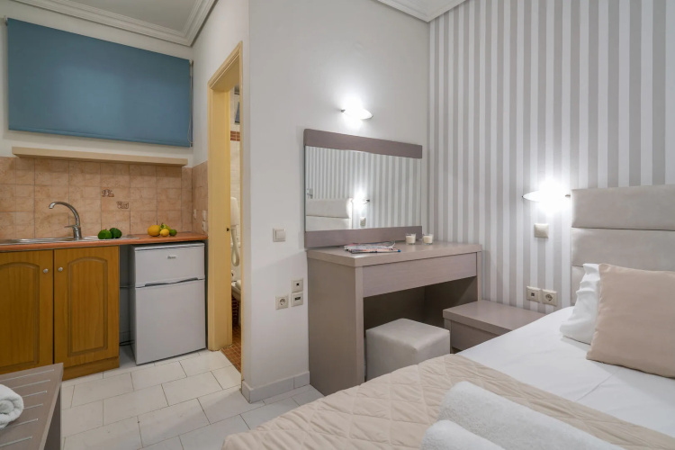 Denise Beach Hotel