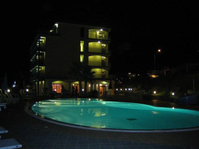 Meridian Hotel