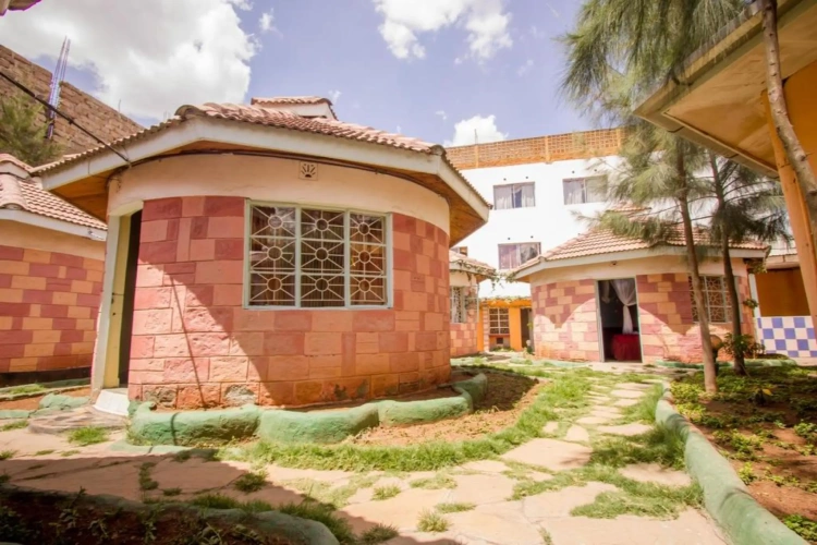 Double Cottage