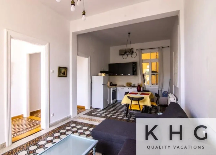 2 Bedrooms Apartment