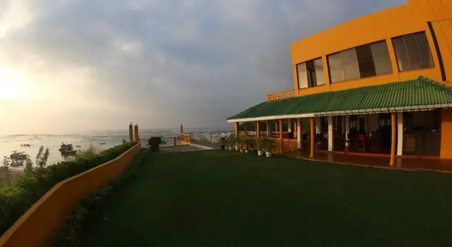 Bay Beach Hotel