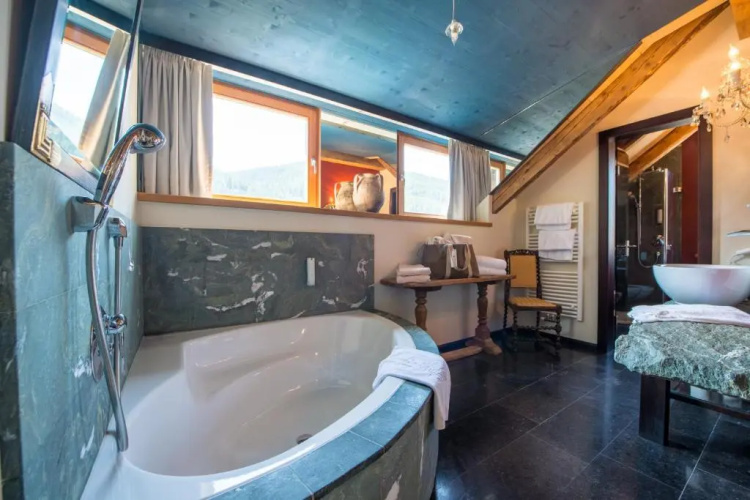 Adler Suite & Stube