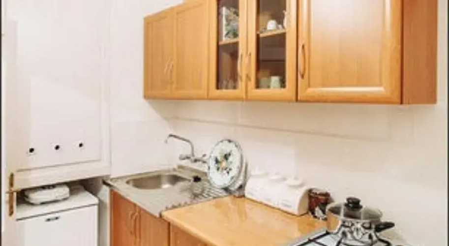 Toldy Apartment