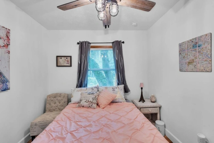 4 Bedrooms Villa