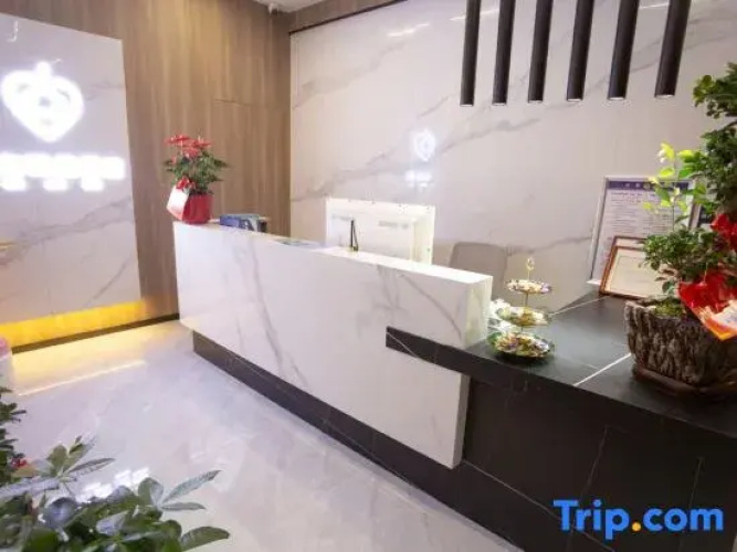 Warm Heart Couple Hotel