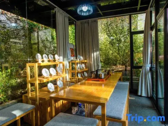 Qipan Cloud Residence Designer View Homestay