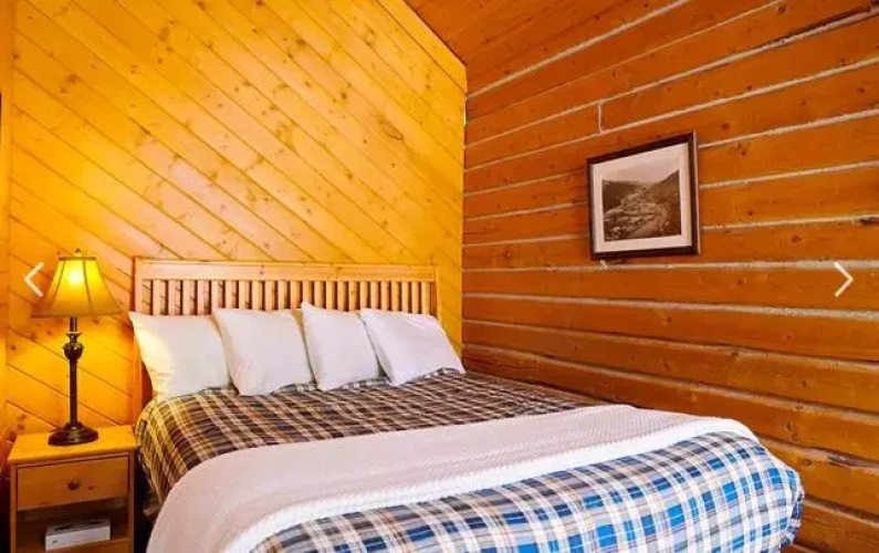 Klondike Kate's Cabins