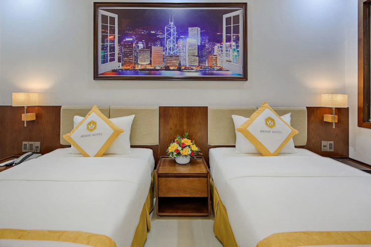 Merry Hotel